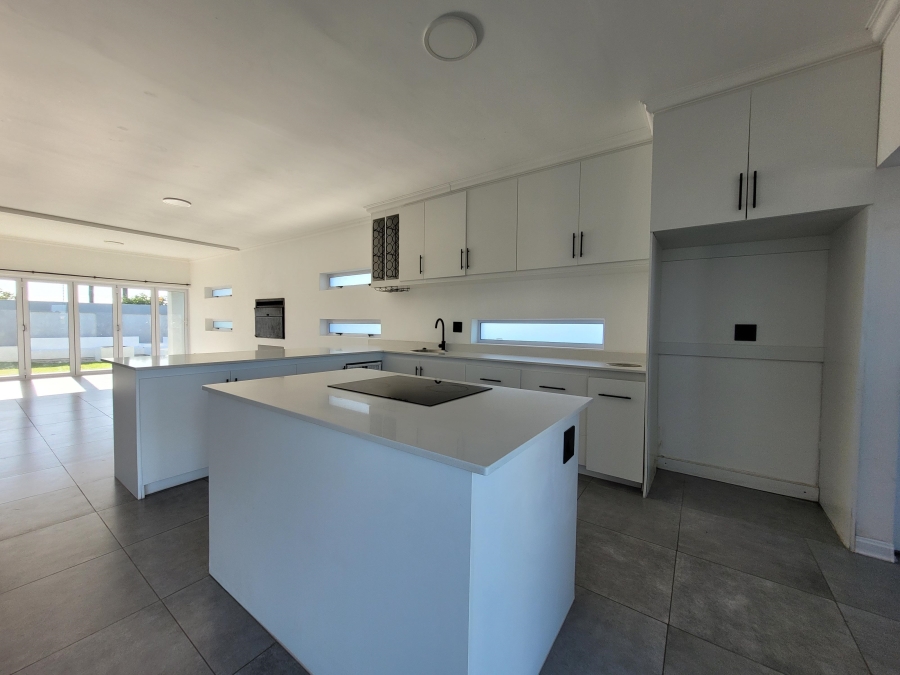 3 Bedroom Property for Sale in Aston Bay Eastern Cape